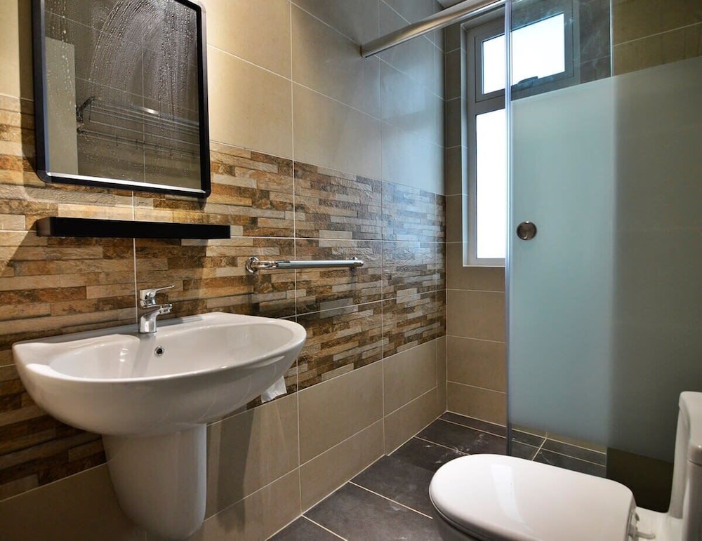 Comfy 2BR Tritower Suite Near JB Ciq, Jbcc & Capri
