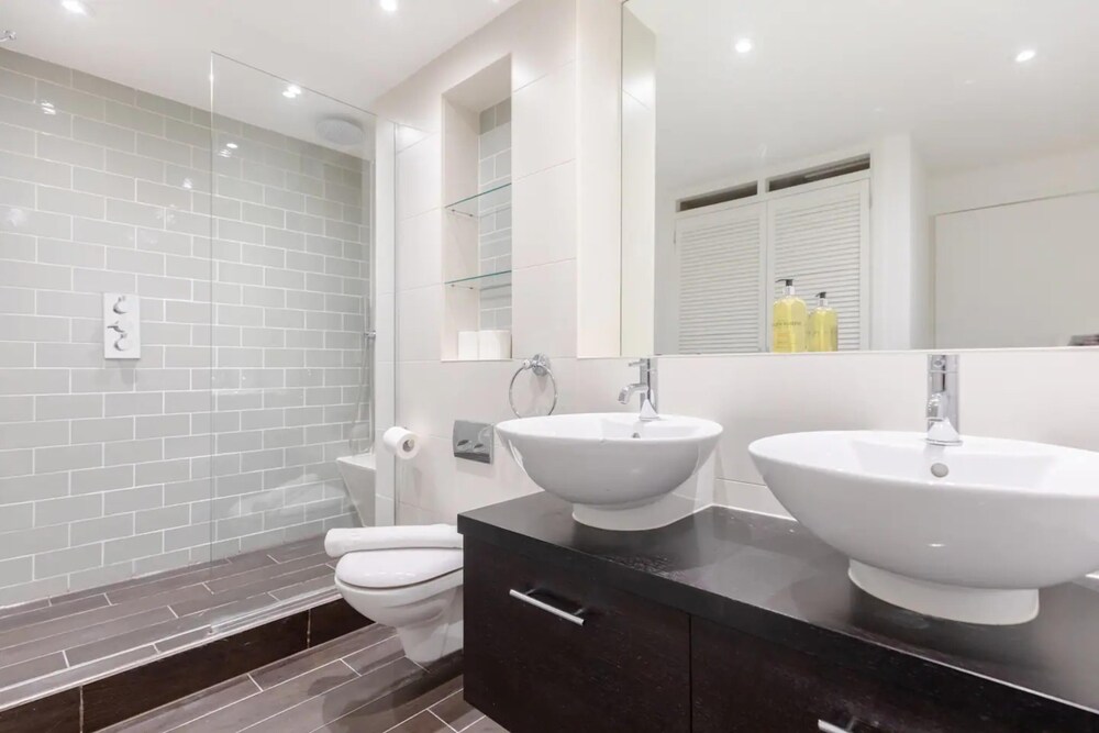 Beautiful & Modern 3 Bedroom Flat - Pimlico!