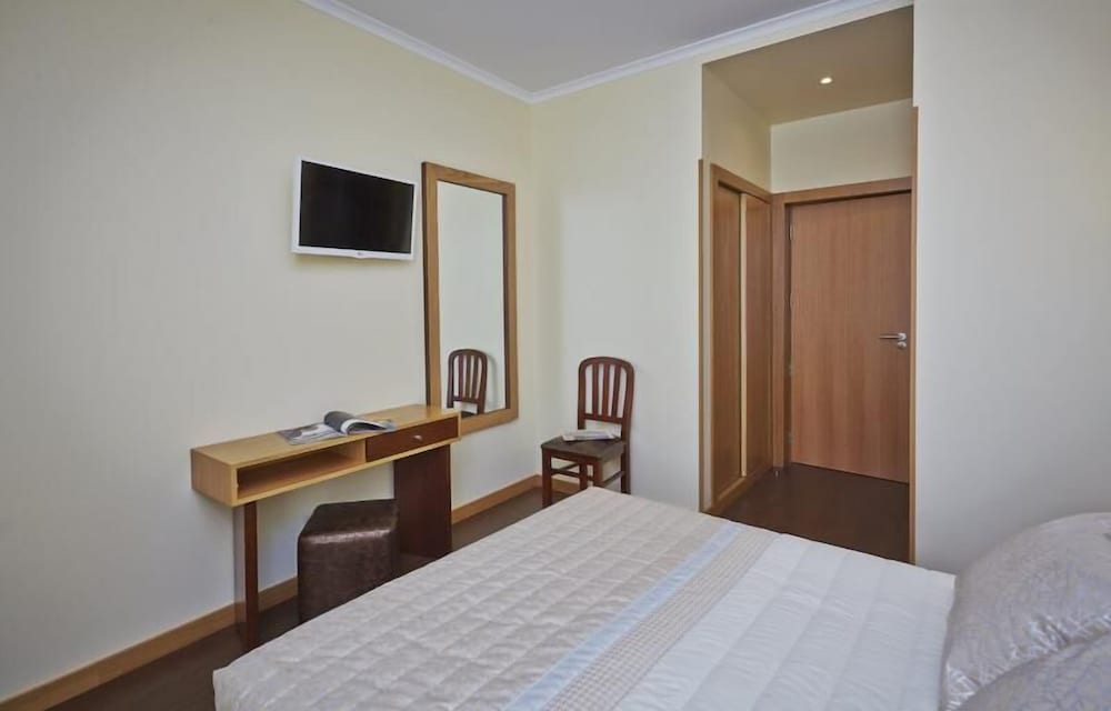 Welcome In - Suites & Hostel