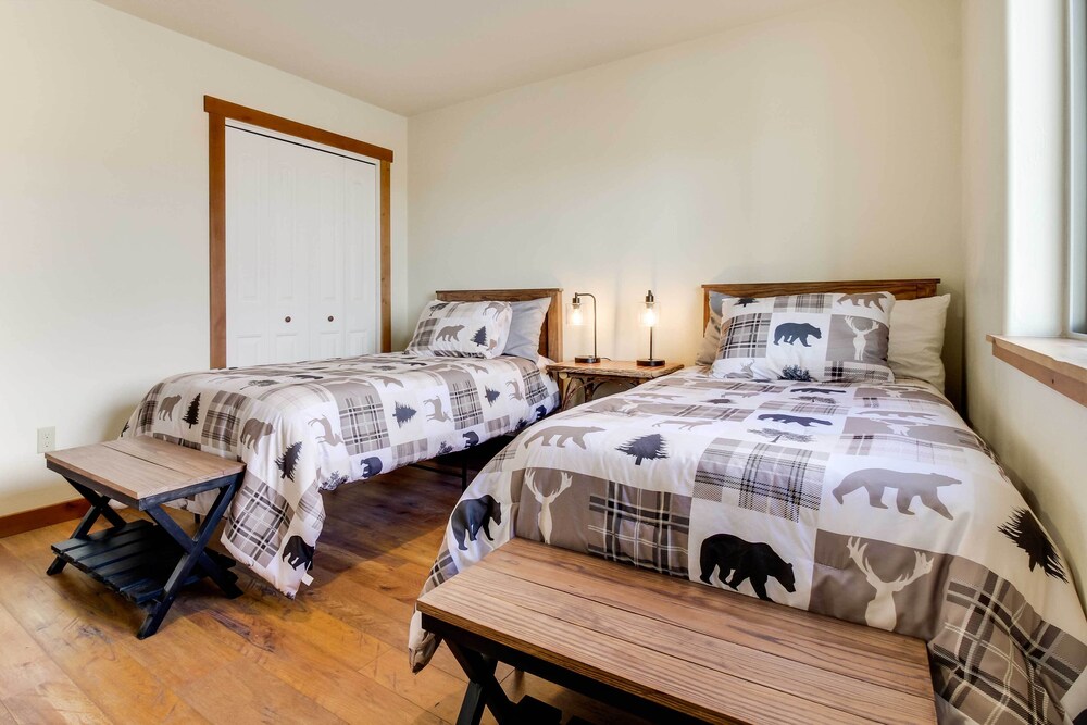 Miscellaneous Market Vacations - Beautiful Jefferson River Cabin w/ Mountain Views! - Property Image 2