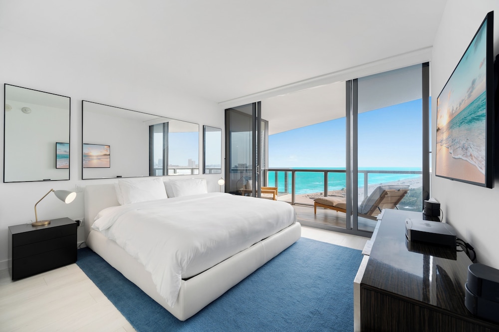 Luxury Vacation Rentals in South Beach by LRMB