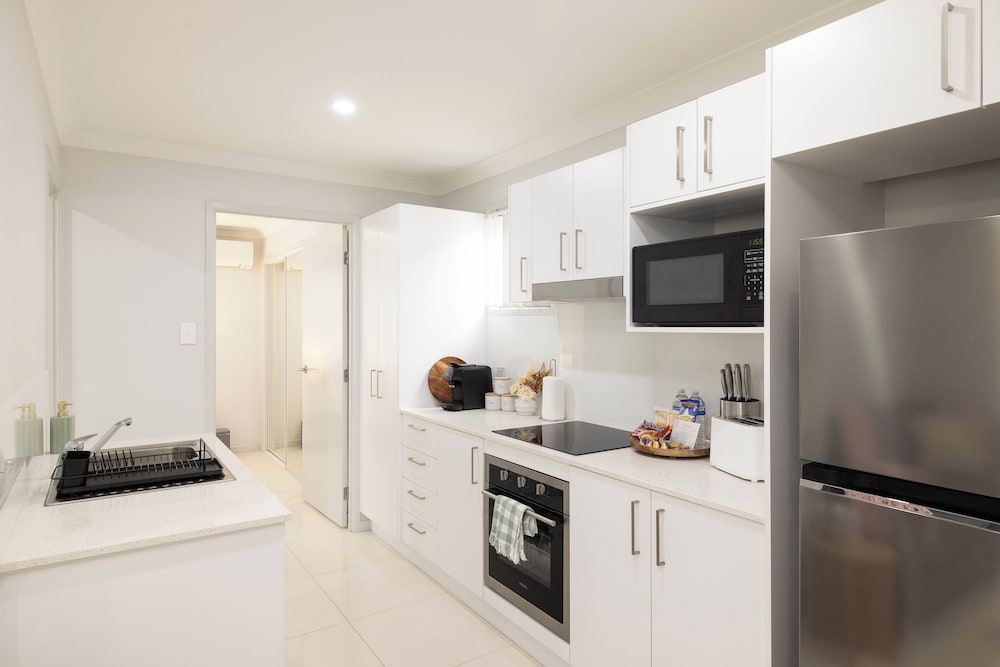 Smart Suites Self Check-in Apartments - 31A Freney