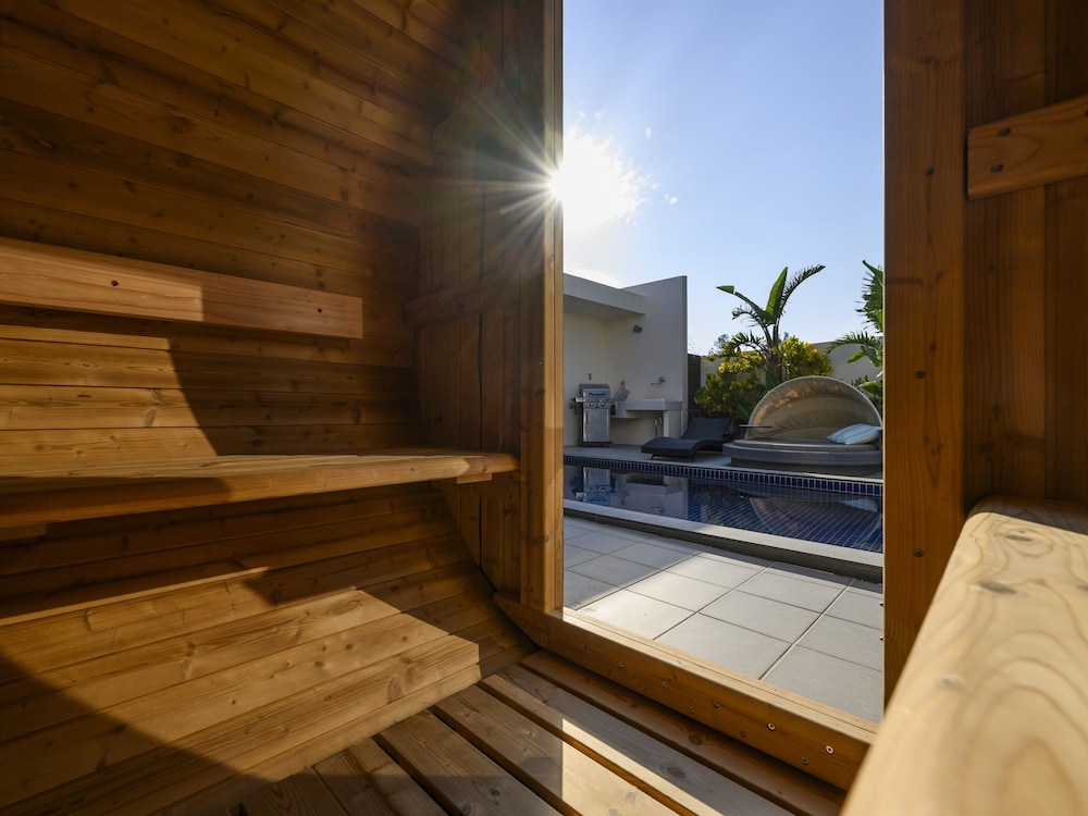 Pool Villa Imadomari by Coldio Premium