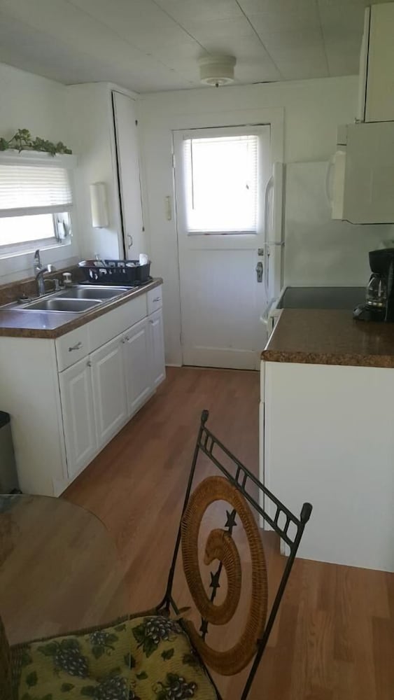 Indian River Lagoon Waterfront Cottages