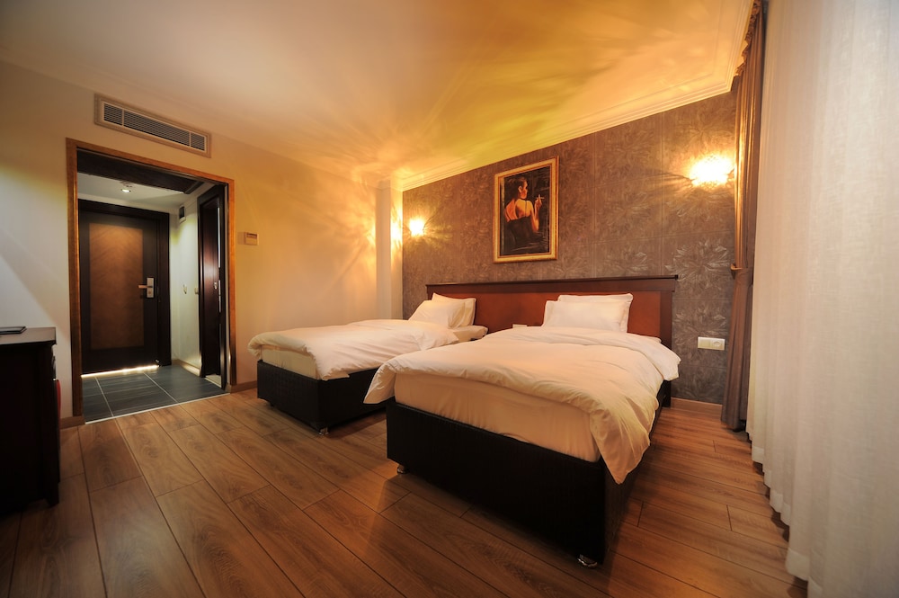 Golden Lake Otel - Image 31