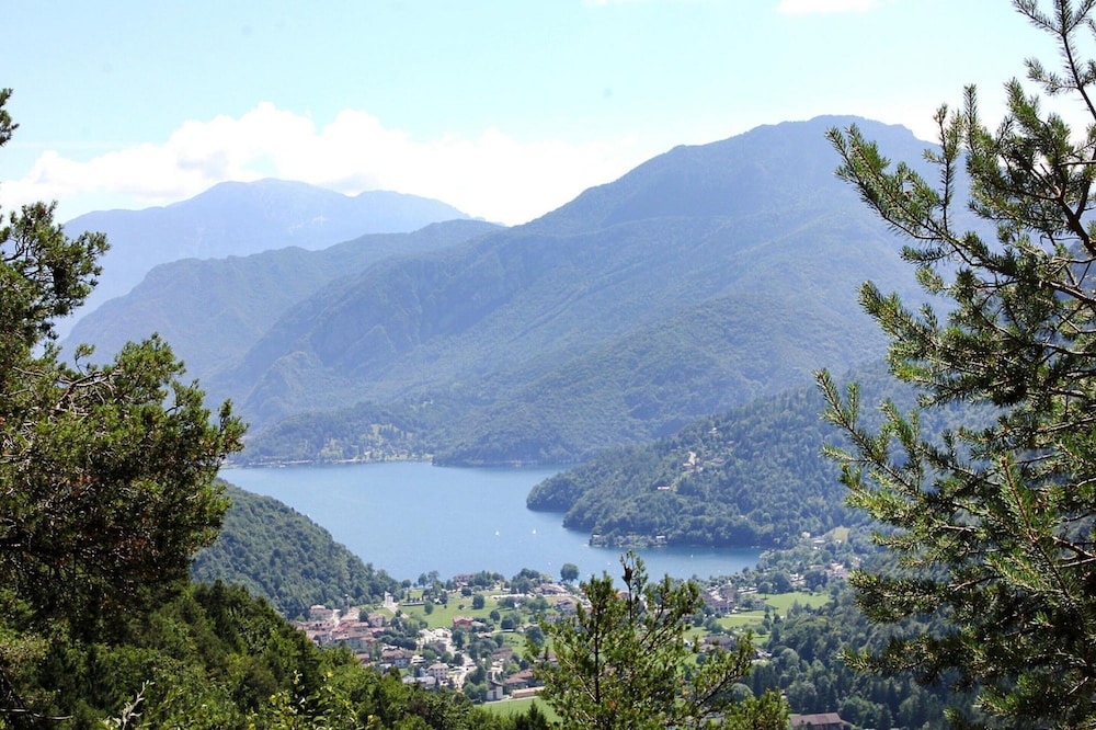 Apartment Santa Lucia in Bezecca view 2