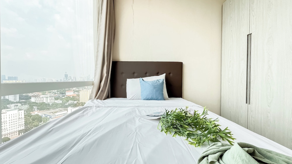 Comfort Living 2Br At Menteng Park Apartment