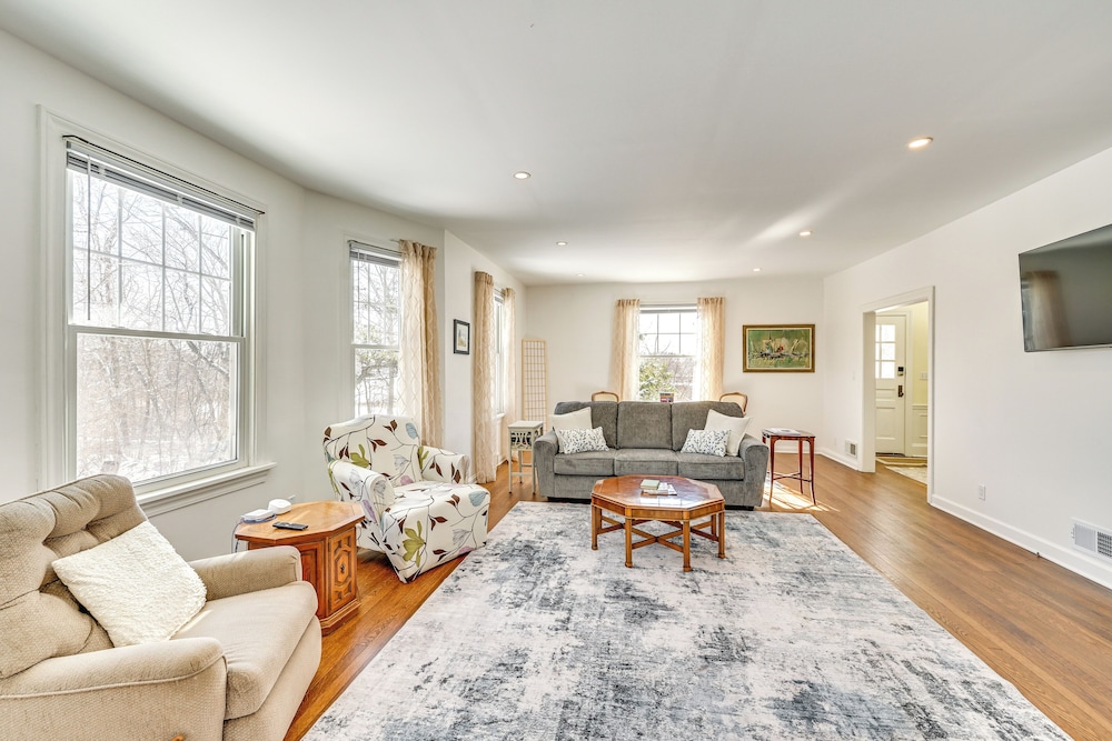 Bright Home Near Pine Lake w/ Deck & Yard