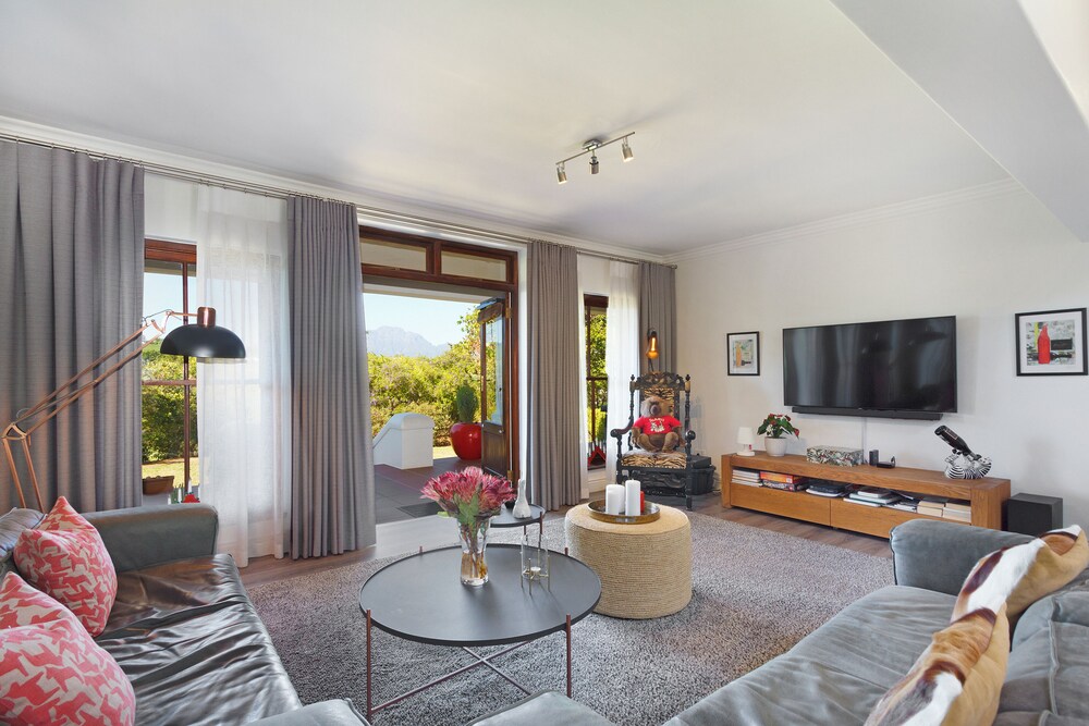 Winelands Golf Lodges at De Zalze