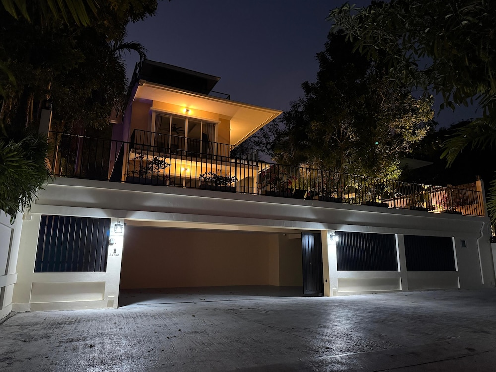 Luxury with Ocean Views&Private Rooftop