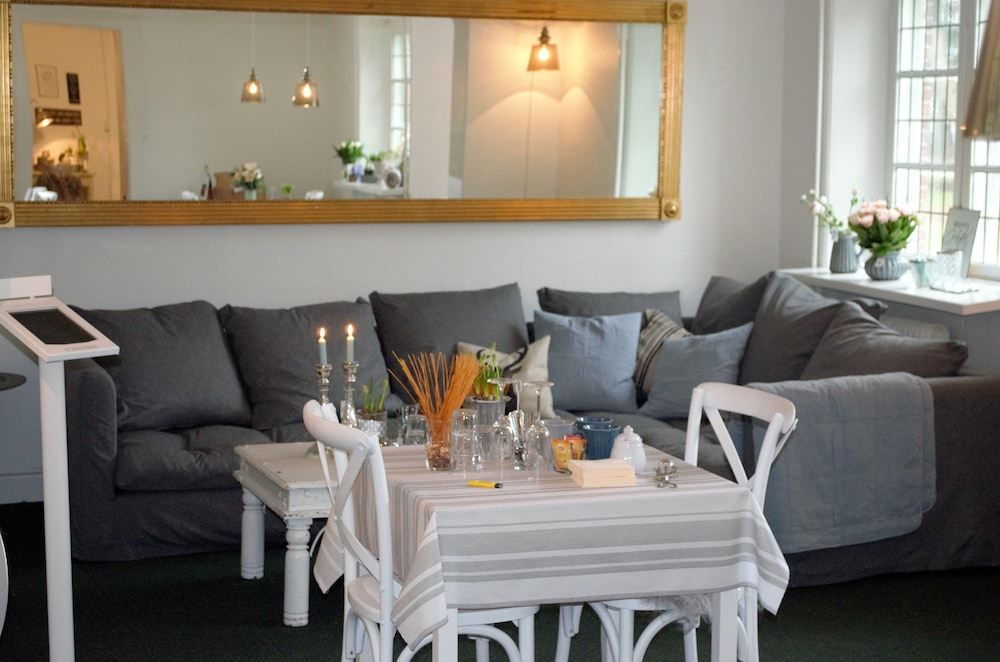 Ny Kirstineberg Gods Bed & Breakfast