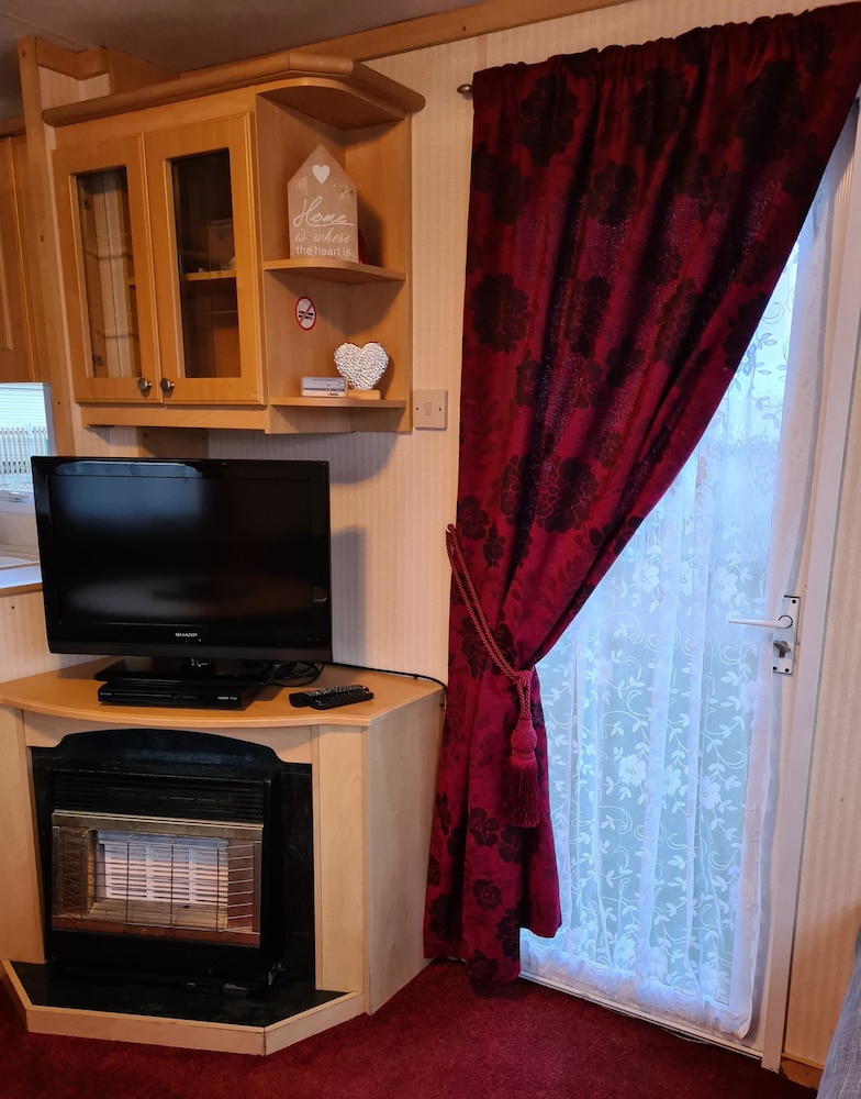 Caravan for Rent Happy Days 251 Chapel st Leonards view 4
