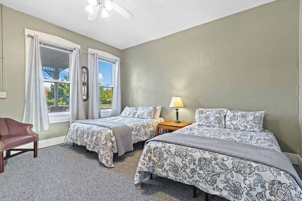 Indy Stadium Villas 710
