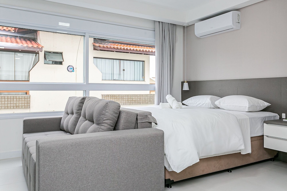 Modern duplex w/jacuzzi 240m beach JRR410