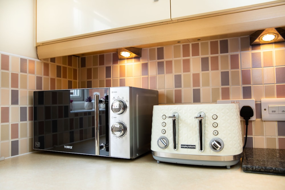 Brightleap Apartments - Hopton House, photo 15