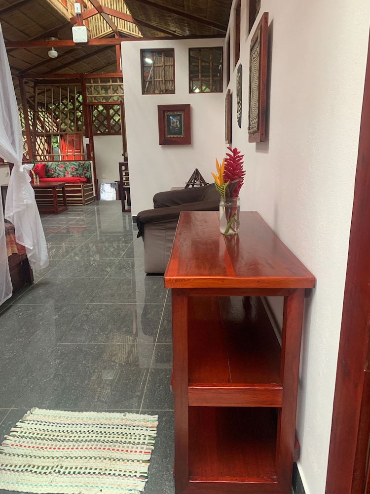 Villa 5 - Modern 2 Bed Villa in Playa Chiquita