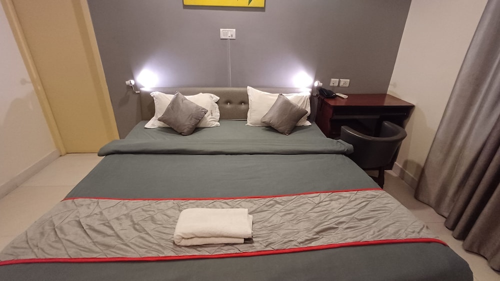 Sign Inn Apart Hotel Sriperumbudur