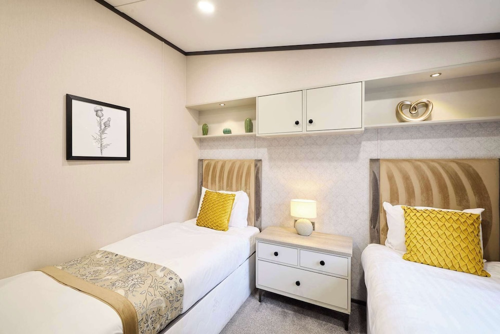 Host Stay Sunbird Lodge
