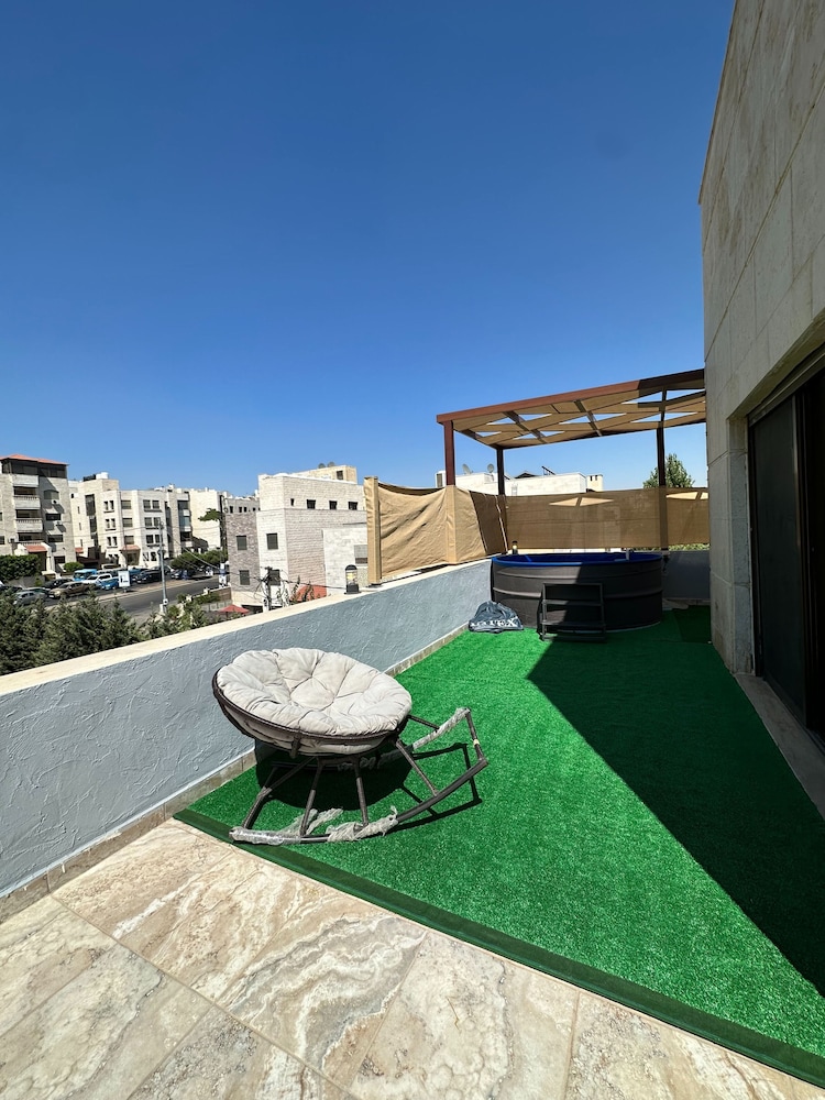 Luxurious Amman Apartment With Private Pool and Modern Amenities