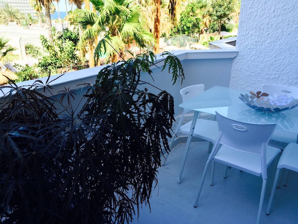 Oceanfront Condo in Playa las Americas With Sea Views