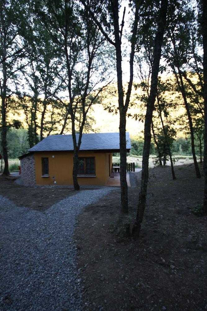 Bungalow-Cabañas en Albergue Valle Do Seo