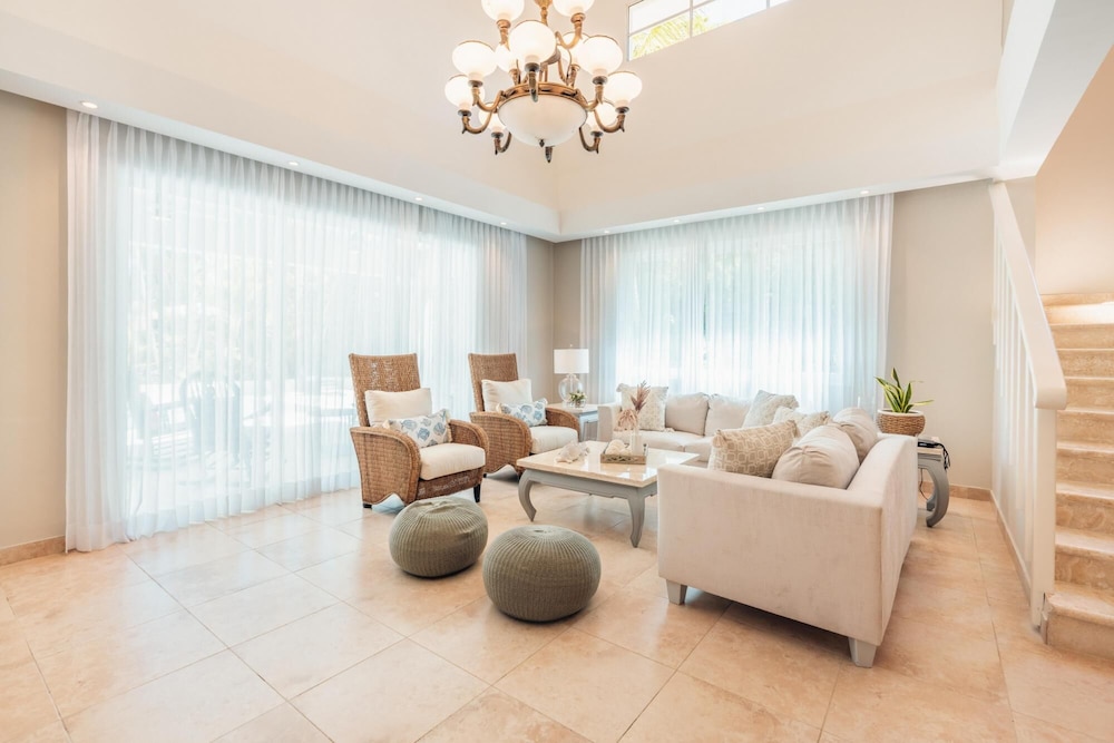 Cozy 3br-villa w Pool BBQ in Punta Cana view 4