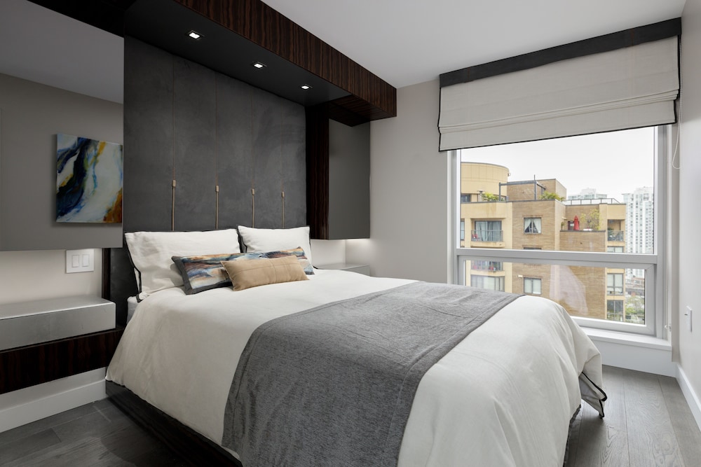 1111 Richards - 1407 - Image 4