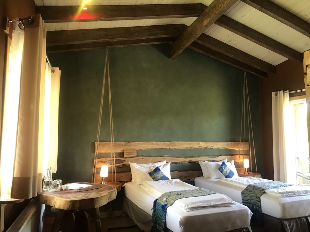 Elementos Eco Lodge