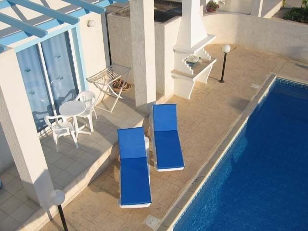 Philippos Villas
