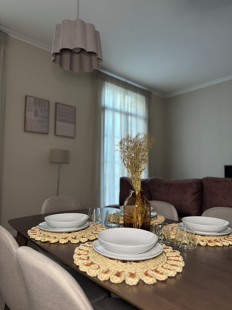 Anais Apartments by gaiarooms