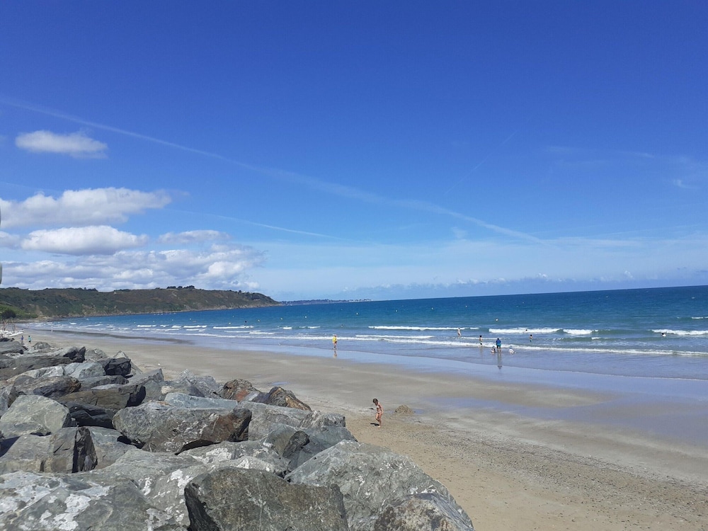 Holiday Home in Binic Near Sandy Beach