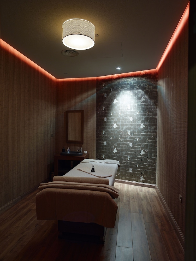 Euro Park Hotel - Image 19