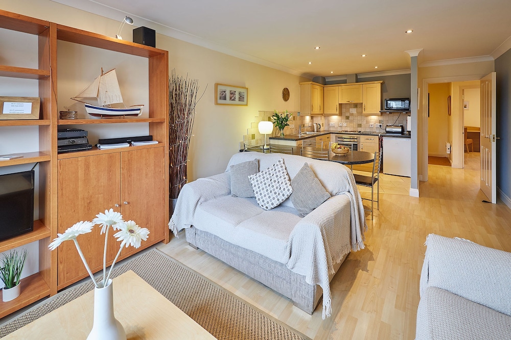 Host Stay Seal View