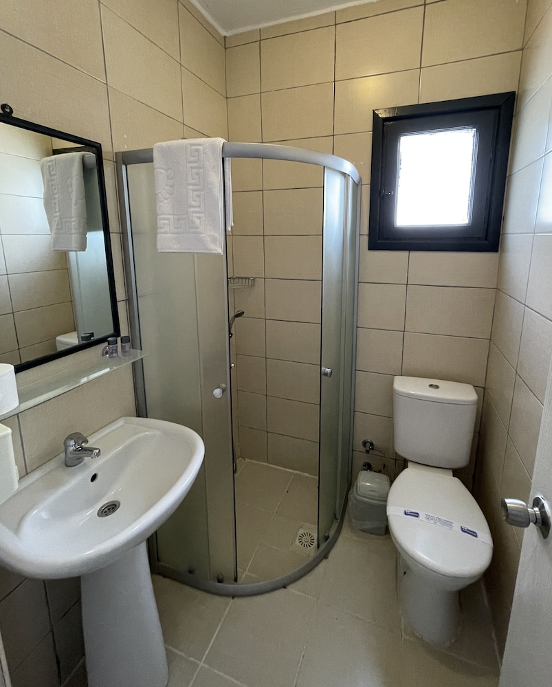 Esmana Otel - Image 38