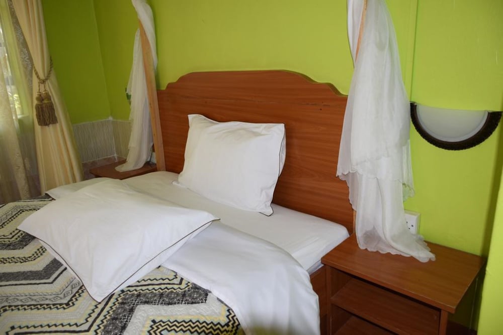 Yaris Guest House view 4