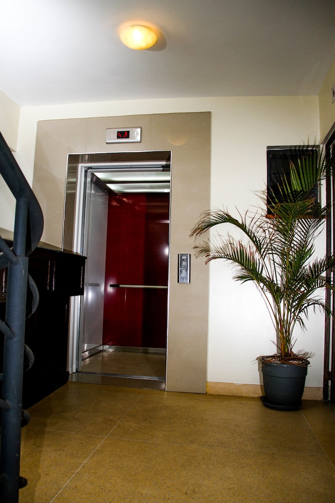 Eron Hotel