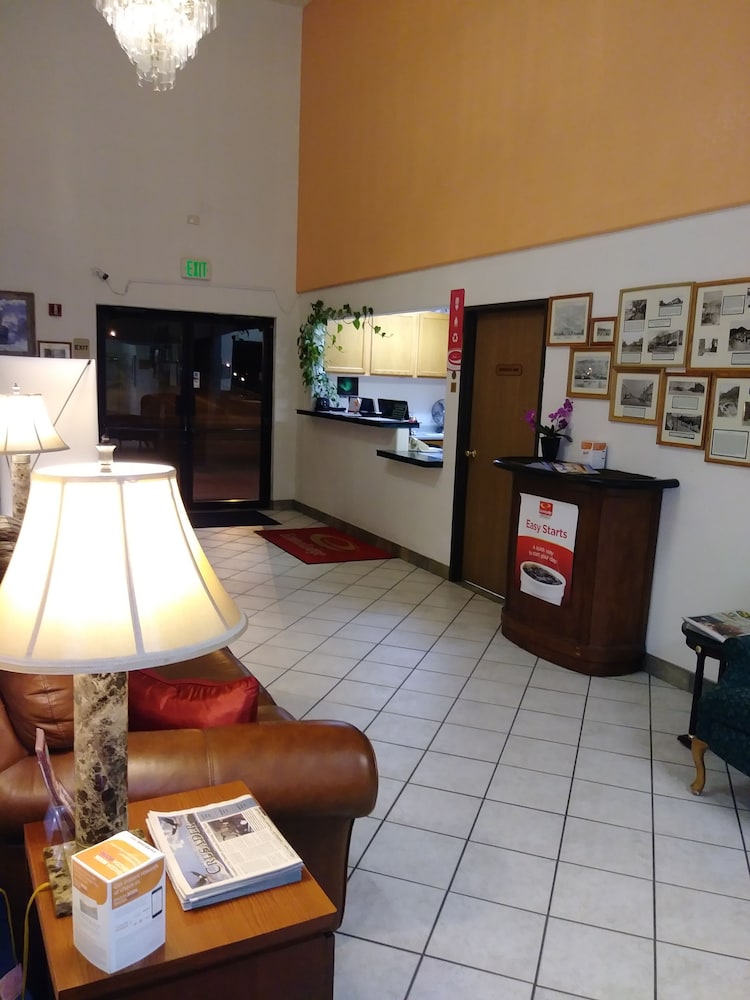 Canon City Vacations - Econo Lodge - Property Image 40
