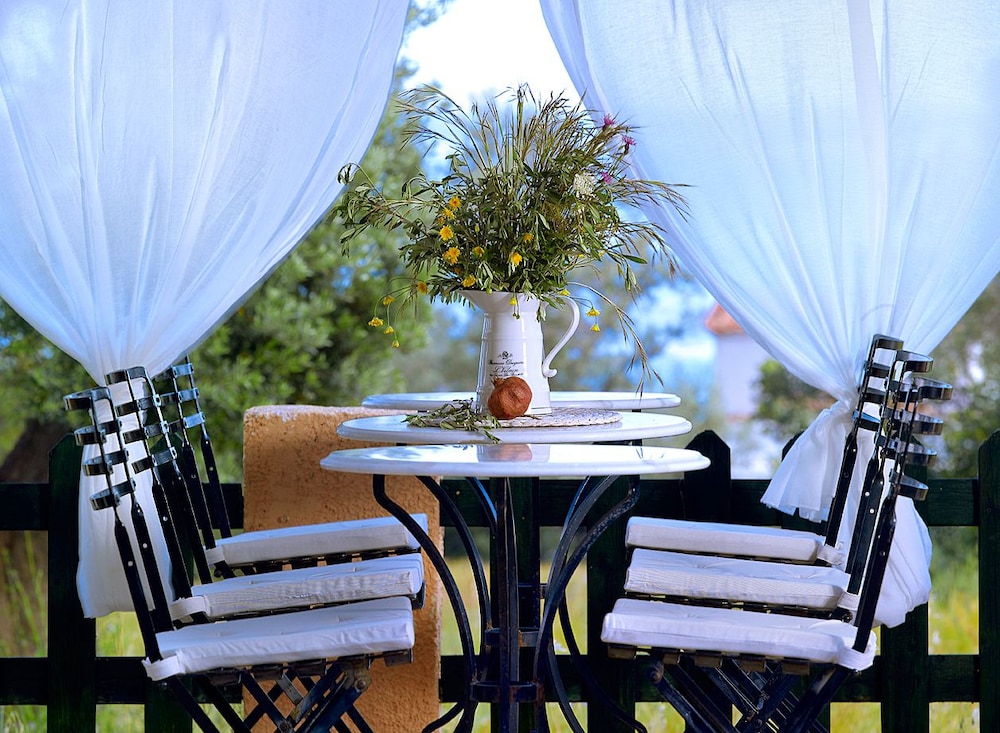Ledra Samos Hotel