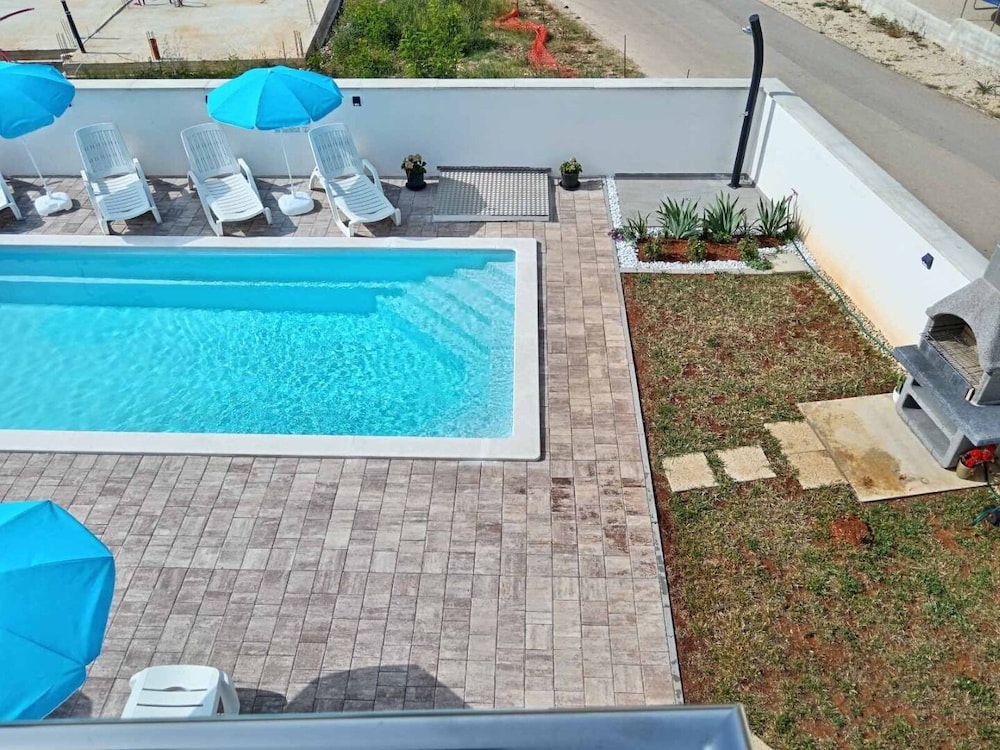 Noel - With Private Pool - A2-prvi kat
