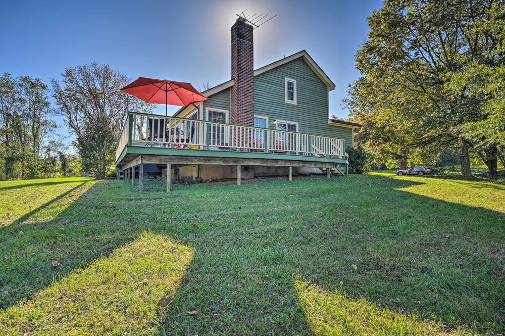 Lovettsville Cottage in Heart of Wine Country - Property Image 3