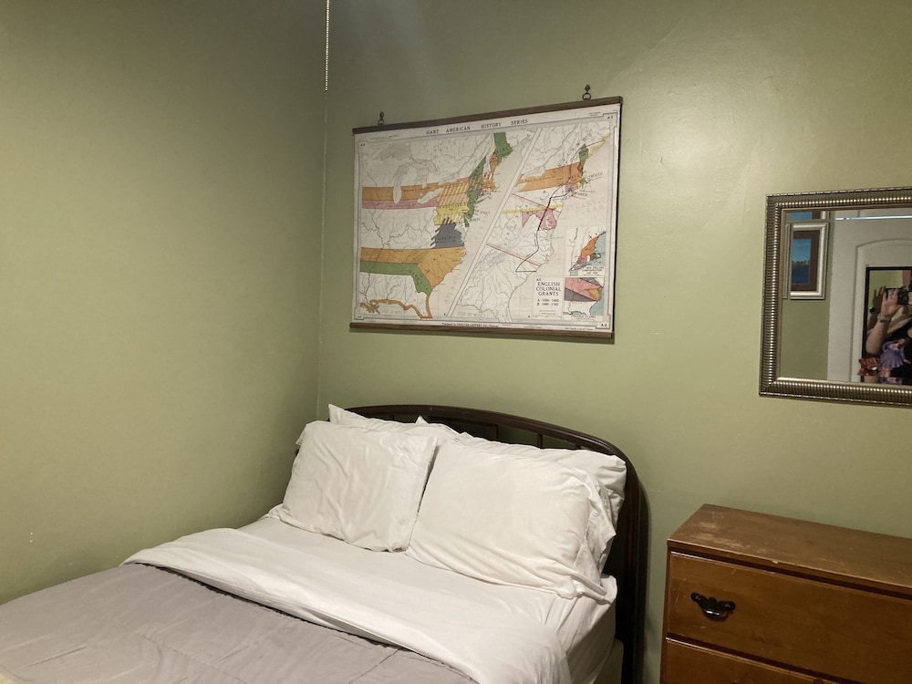 Old Chicago Inn