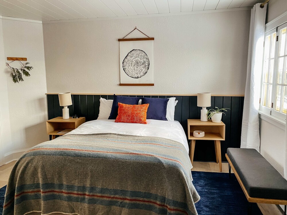Cascade Lodge