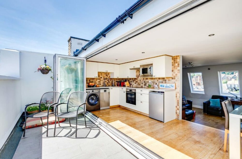 outdoor bbq area