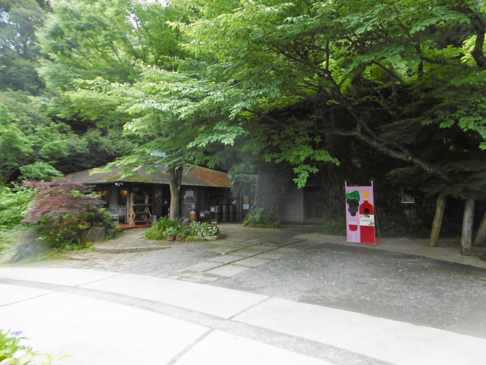 Yumoto Kobayashi
