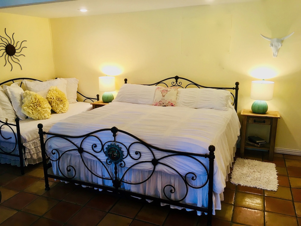 Casa del Sol Bed and Breakfast - Property Image 88