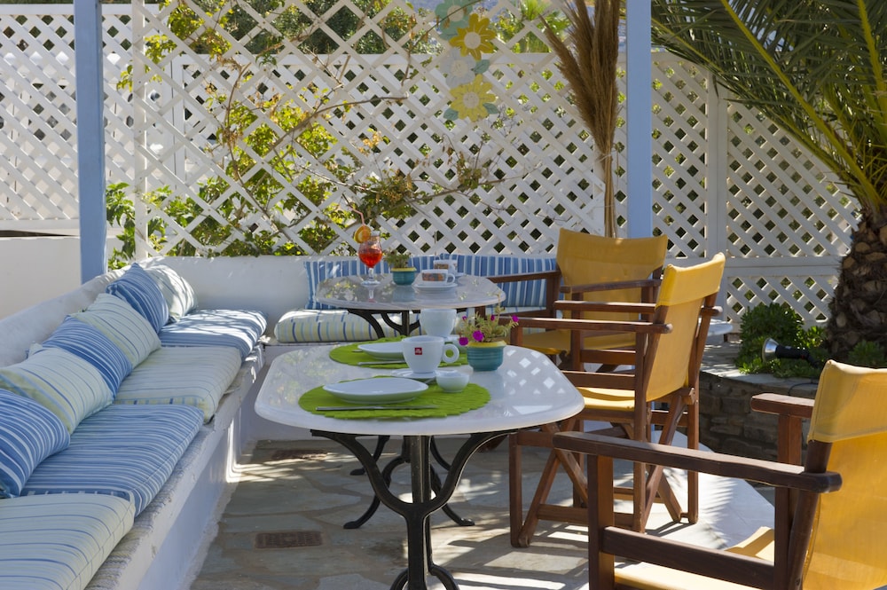 Blue Dolphin Antiparos Villas and Suites photo 5