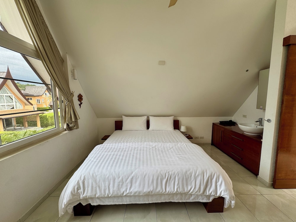 Siam Royal View Beachfront Villa by PSR