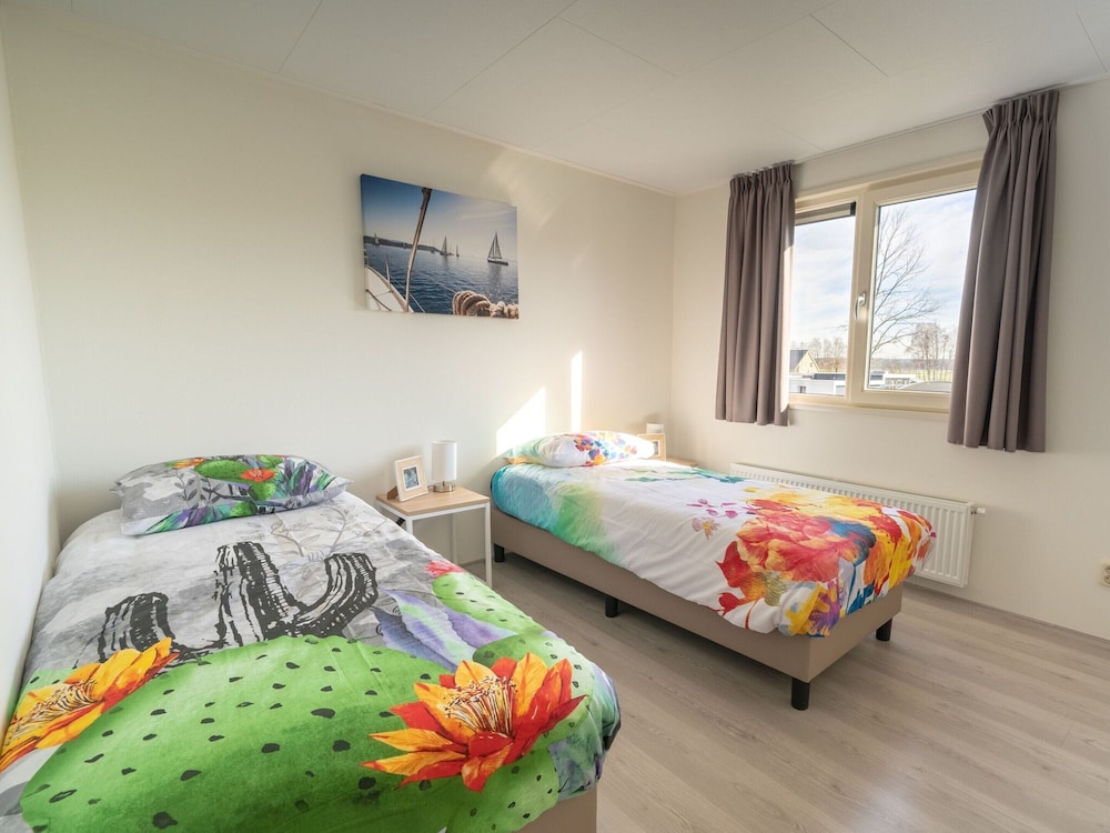 Modern Villa 30km From Maastricht view 4