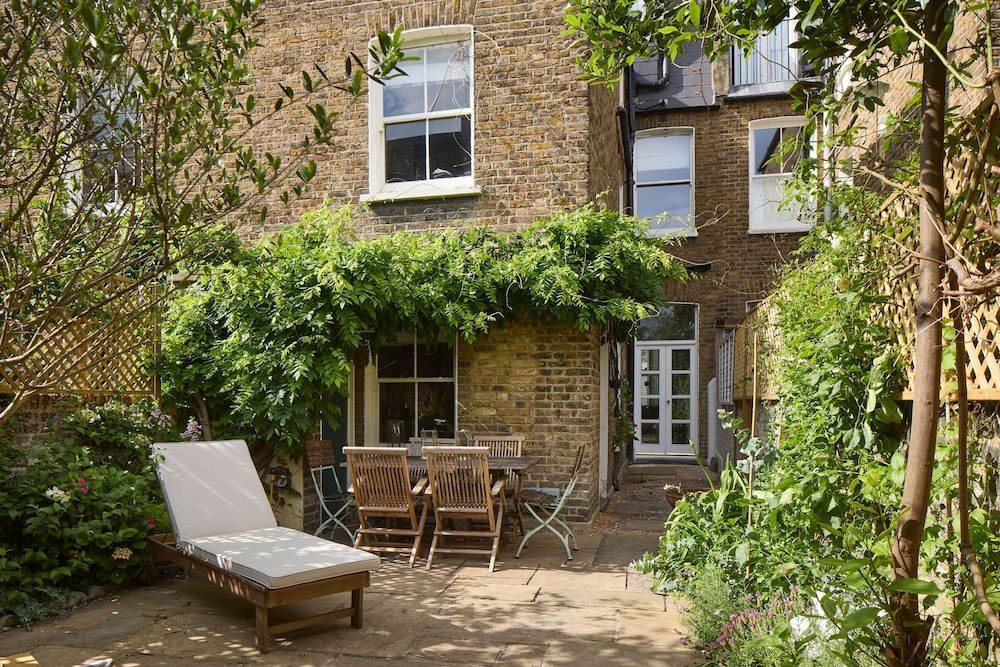 Enchanting Garden Getaway