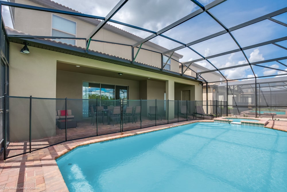 8 BD 6 BH House Villa at West Side - Image 4